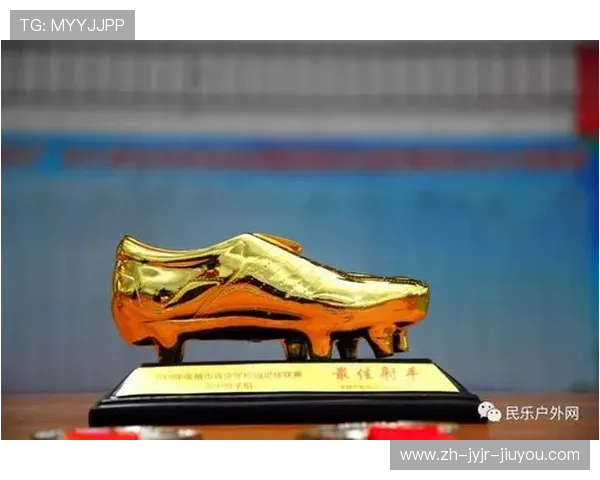 青少年足球裁判断层危机与新型培养模式探索